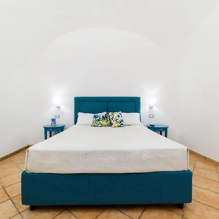 Sara Luxury Guest house Meta