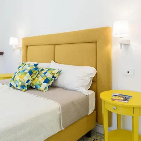 Sara Luxury Guest house *