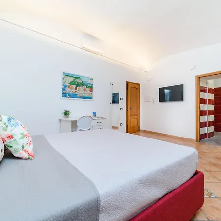 Sara Luxury Guest house Meta