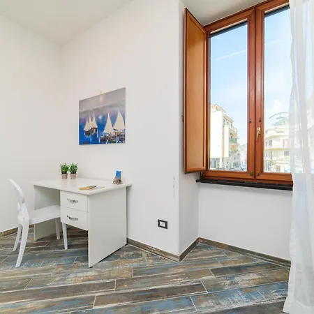 Sara Luxury מטה
