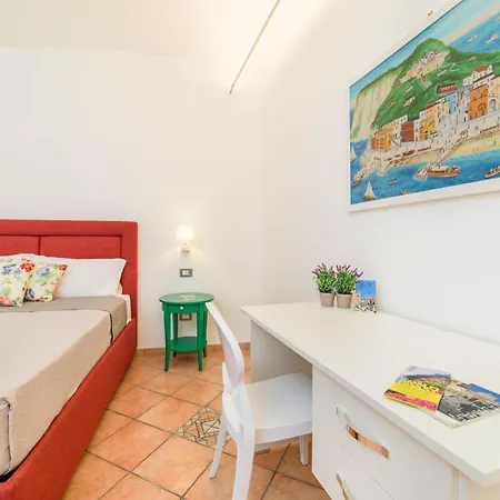 Sara Luxury Guest house Meta